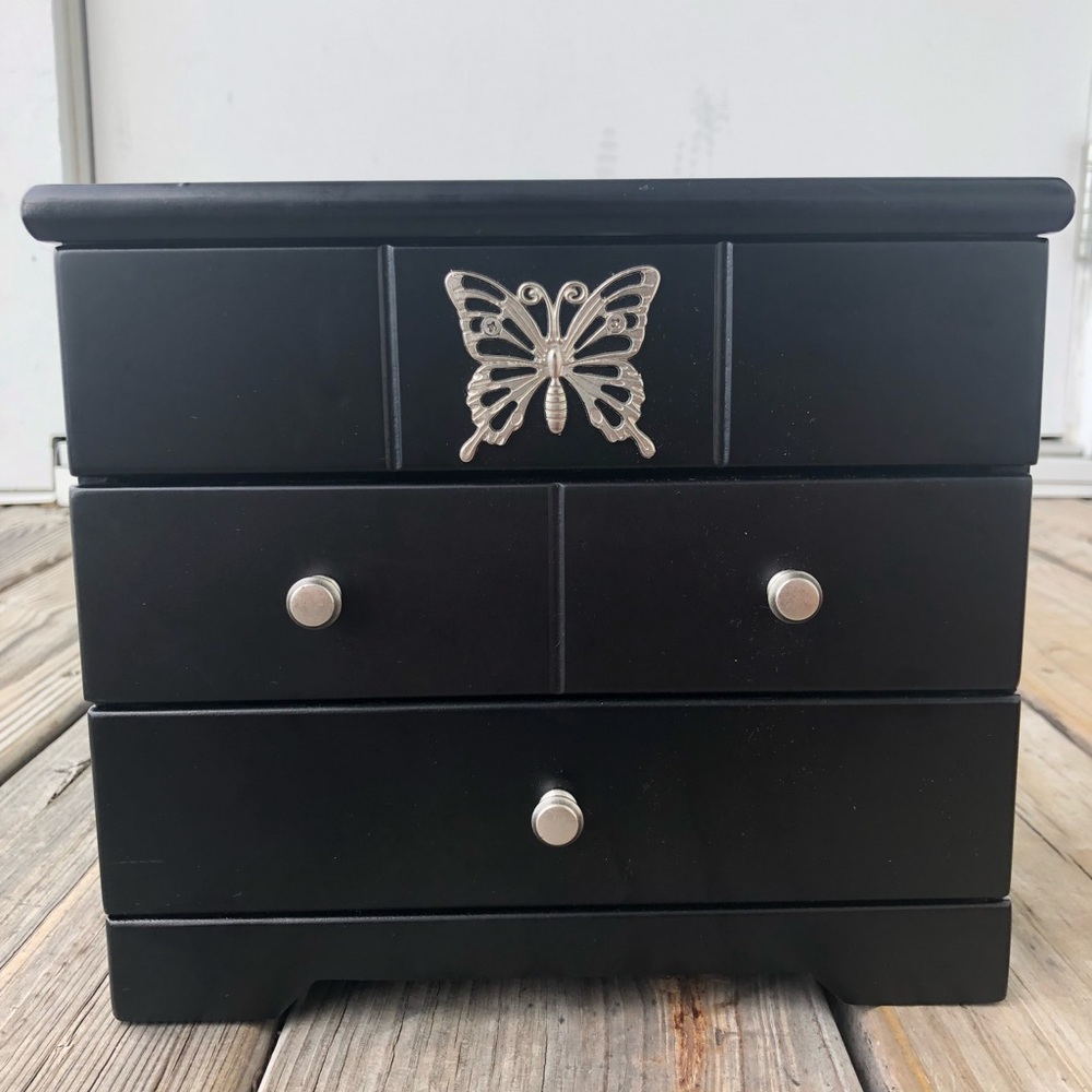 Black Buttefly Jewlery and Makeup Organizer